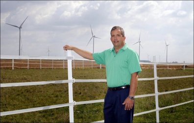 $wind-turbines-tony-zartman.jpg