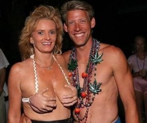 $Beach Bra.jpg