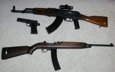 $guns.jpg