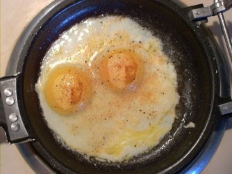 $eggs_benedict.jpg