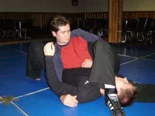 $crossside-armbar-3.jpg