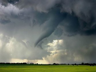 $storm2.jpg