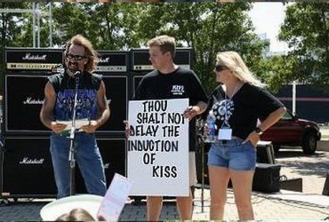$kiss rally1.JPG