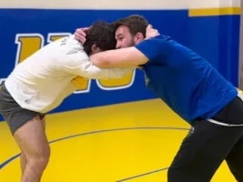 Question on defense against grappling in street fight