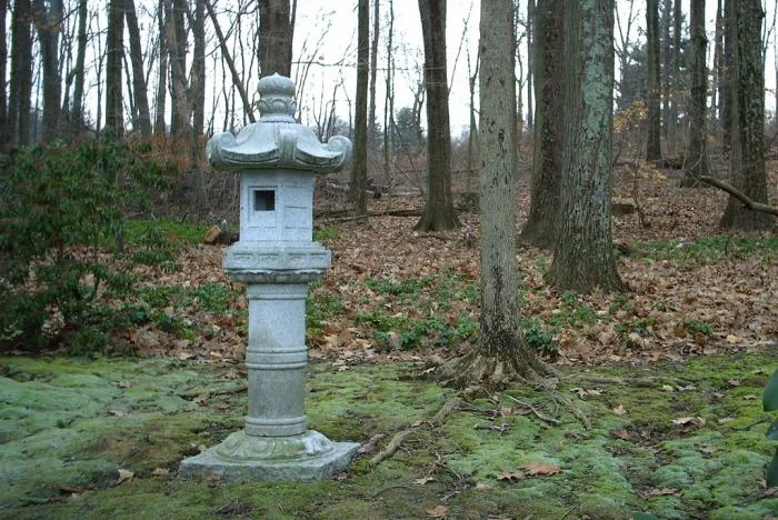 Another view of the lantern