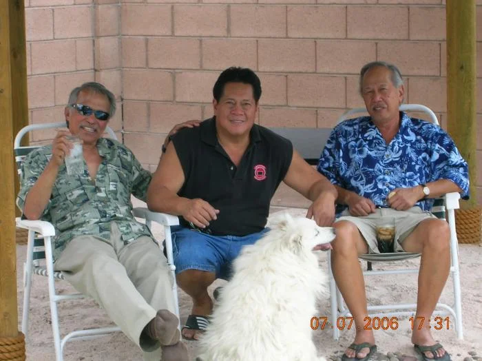 At the grotto
Dad,Uncle Butchie,Gm Bunda