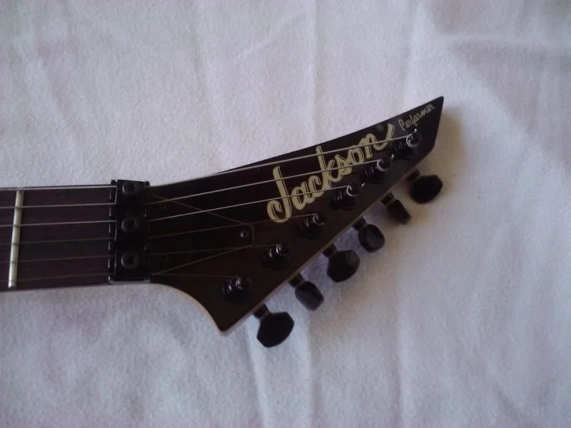 Jackson PS4 (Headstock detail)