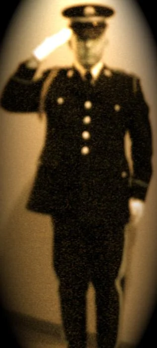 Me in my dress blues made the pic look old