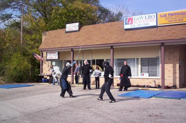 Trovare di Spada Italian Fencing Society demonstrating sword techniques