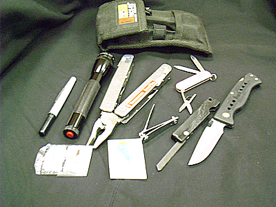 survivalpouch02.jpg