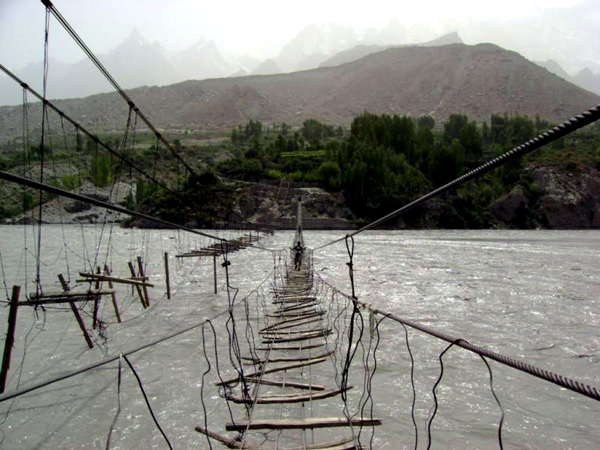 hussaini-suspension-bridge_1.jpg