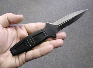 blackdagger-5.jpg