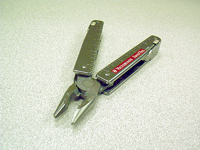 swisstool01.jpg