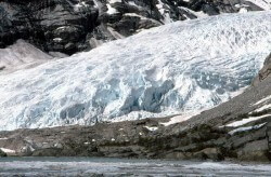 norway-nigardsbreen-glacier-e1264354507949.jpg